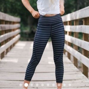 | ZYIA | Light n Tight Black Stripe Capri Leggings. Size 4.